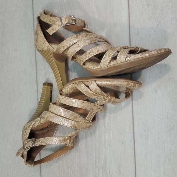 Euro By Sofft Womens Nanette Ankle Strap Heels Leather Comfort shoes sz 6M - Picture 8 of 13